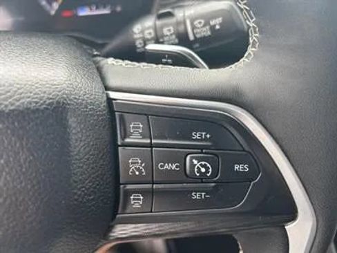 Used 2023 Jeep Grand Cherokee L Laredo w/ Luxury Tech Group I image 19