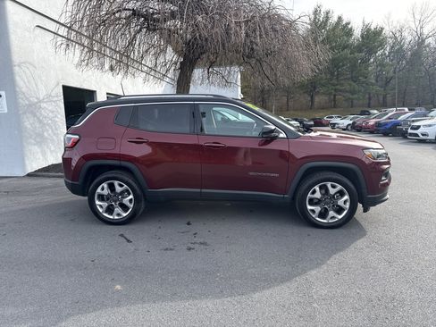 Used 2022 Jeep Compass Limited w/ Sun and Sound Group image 2