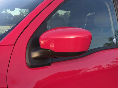 Used 2023 Nissan Frontier SV w/ SV Convenience Package image 12