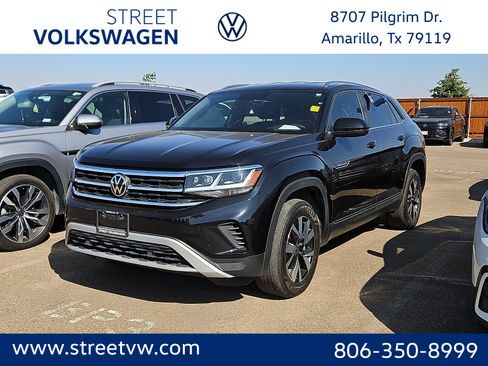Used 2023 Volkswagen Atlas Cross Sport SE FWD image 1