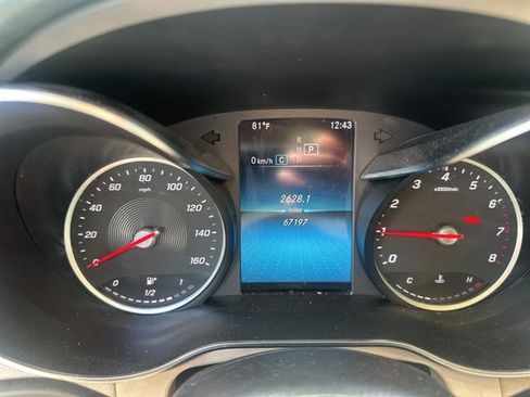 Used 2021 Mercedes-Benz GLC 300 image 5