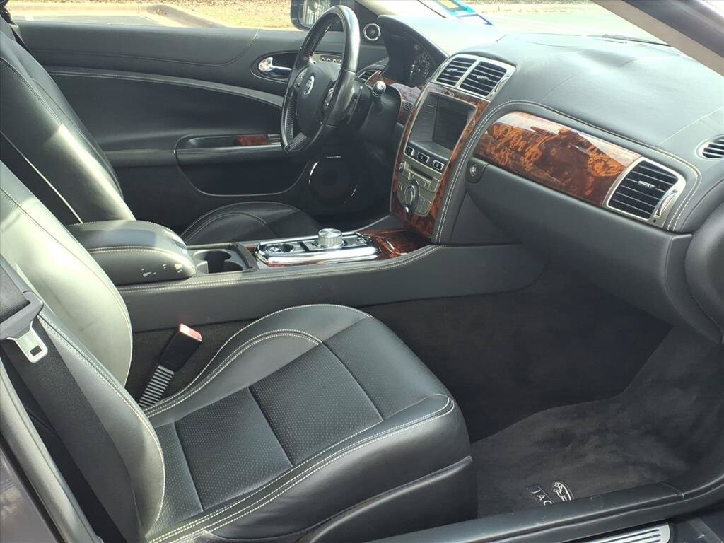 Used 2010 Jaguar XKR R RWD image 19