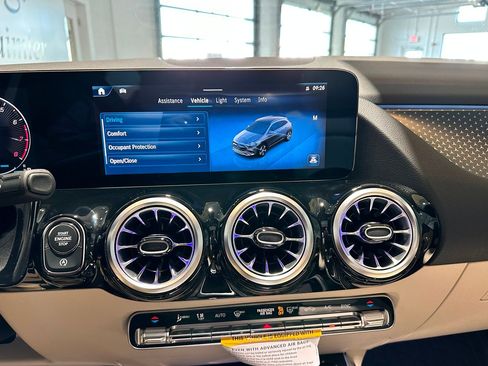 New 2026 Mercedes-Benz GLA 250 4MATIC image 10