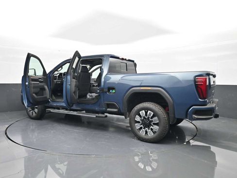 New 2025 GMC Sierra 2500 Denali w/ Denali Reserve Package image 37