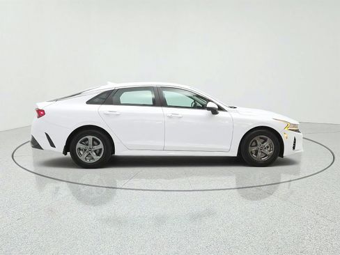 Used 2022 Kia K5 LXS FWD image 4