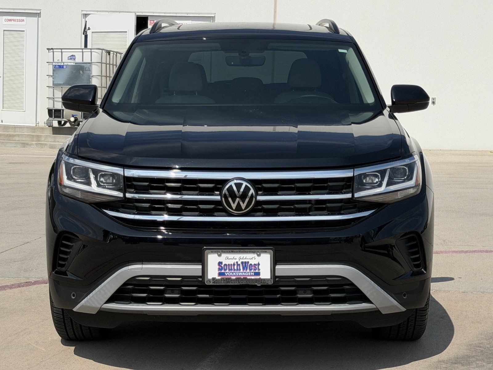 Used 2023 Volkswagen Atlas SE w/ Panoramic Sunroof Package FWD image 9
