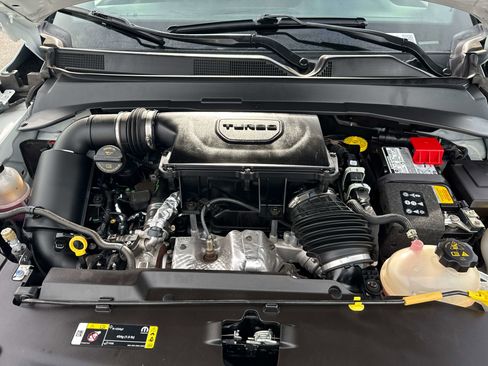 Used 2025 Jeep Compass Limited image 8