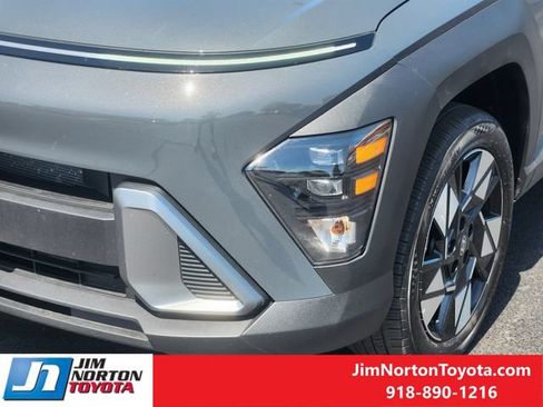 Used 2025 Hyundai Kona SEL AWD/4WD image 10