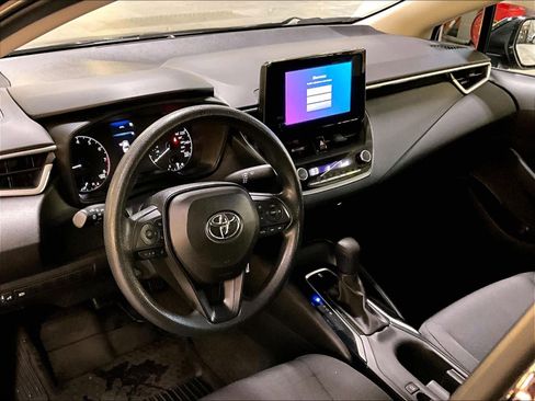 Used 2023 Toyota Corolla LE image 8