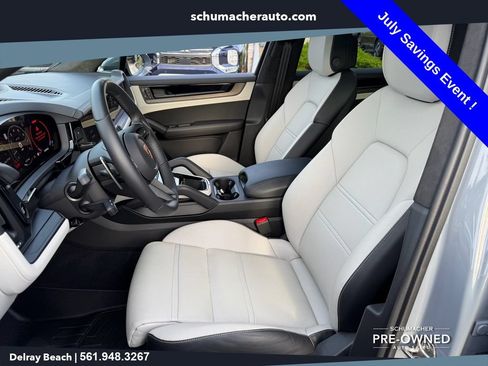 Used 2026 Porsche Cayenne GTS AWD/4WD image 11