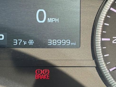 Used 2022 Kia Telluride EX w/ EX Premium Package image 22