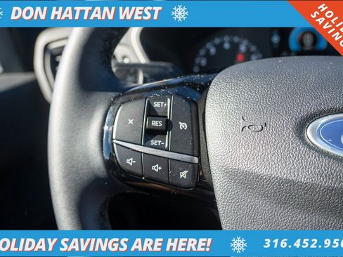 Used 2022 Ford Escape SE w/ Cold Weather Package image 11