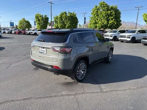 Used 2022 Jeep Compass Limited w/ Elite Group AWD/4WD image 7