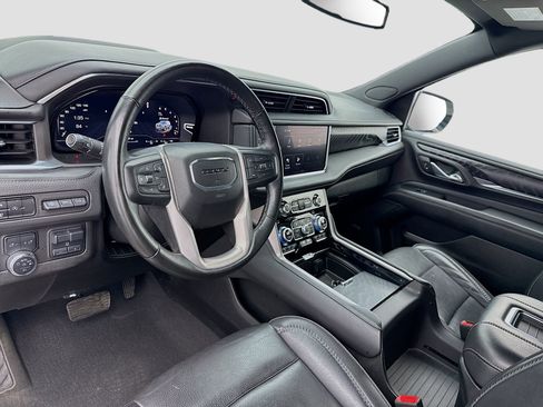 Used 2023 GMC Yukon Denali w/ Max Trailering Package image 7