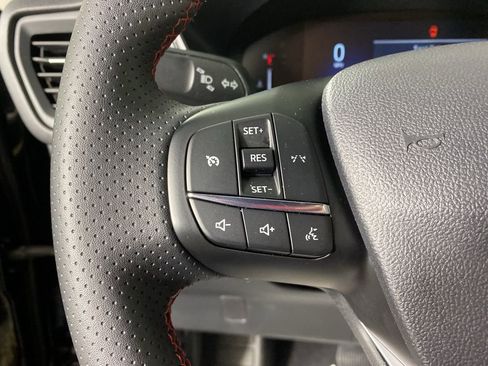 Used 2025 Ford Escape ST-Line AWD/4WD image 17