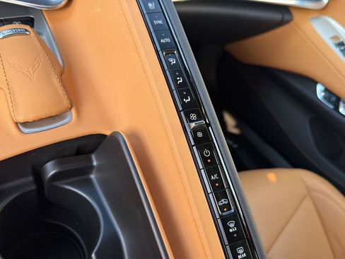 Used 2022 Chevrolet Corvette Stingray Preferred Cpe w/ Z51 Performance Package RWD image 27
