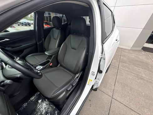 Used 2025 Buick Encore GX Preferred FWD image 12