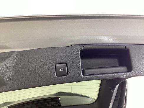 Certified 2023 Ford Escape ST-Line AWD/4WD image 13