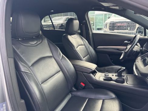Used 2023 Cadillac XT4 Premium Luxury image 23
