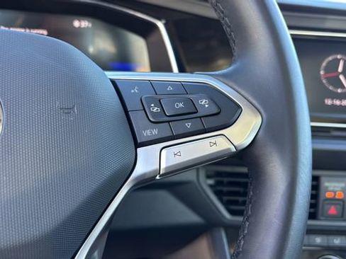 Used 2023 Volkswagen Jetta SE image 23