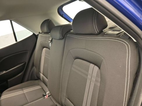 Used 2022 Hyundai Venue SEL FWD image 29
