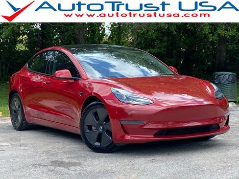 Used 2023 Tesla Model 3 Standard Range RWD image 1