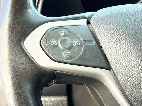 Used 2021 Chevrolet Colorado LT AWD/4WD image 34
