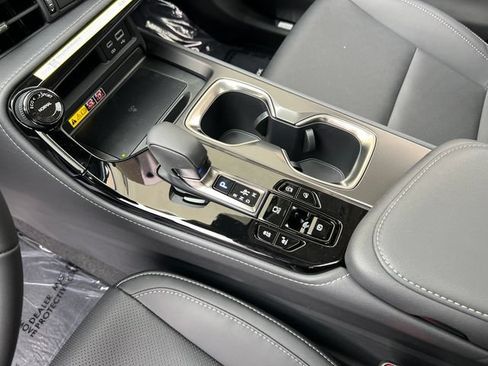 New 2026 Lexus NX 350 AWD image 23