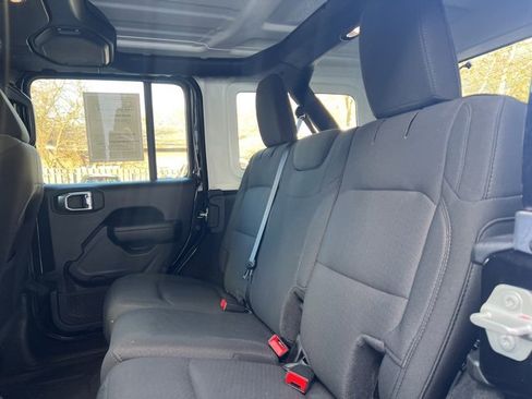 Used 2023 Jeep Wrangler Unlimited Sport image 20