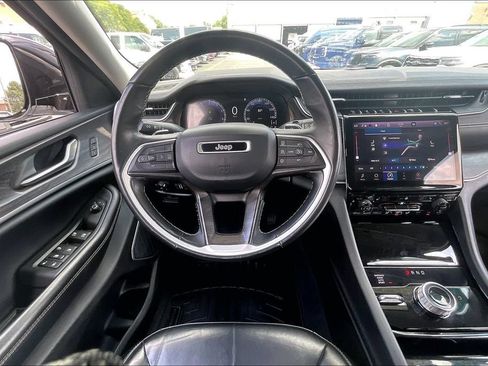 Used 2021 Jeep Grand Cherokee L Limited AWD/4WD image 4