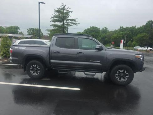 Used 2023 Toyota Tacoma TRD Off-Road AWD/4WD image 4