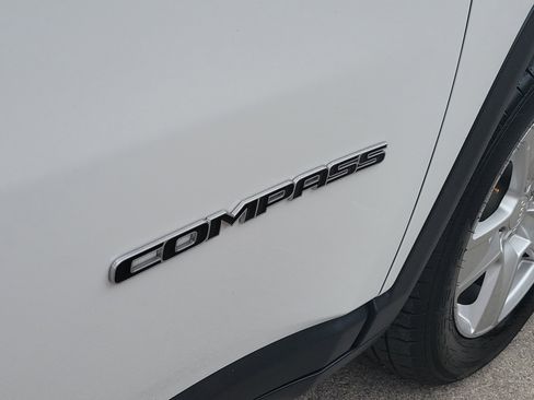 Used 2022 Jeep Compass Latitude w/ Convenience Group image 10