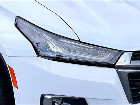 Used 2023 Chevrolet Traverse LT AWD/4WD image 31