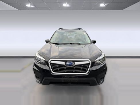 Used 2019 Subaru Forester Premium AWD/4WD image 4