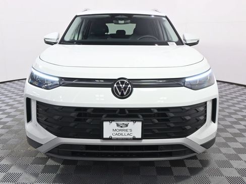Used 2026 Volkswagen Tiguan SE AWD/4WD image 10