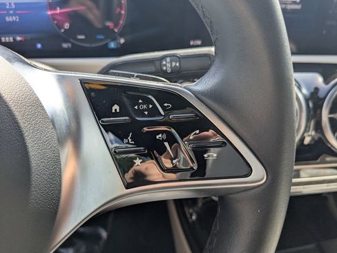 Used 2025 Mercedes-Benz CLA 250 4MATIC image 12