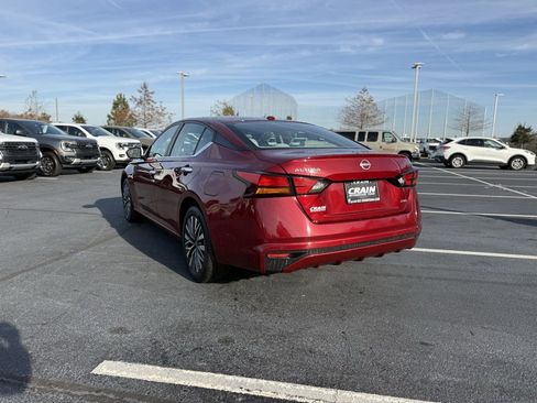 Used 2023 Nissan Altima 2.5 SV image 5