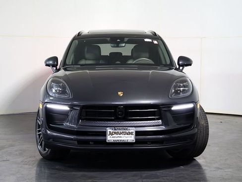 Used 2024 Porsche Macan AWD/4WD image 8