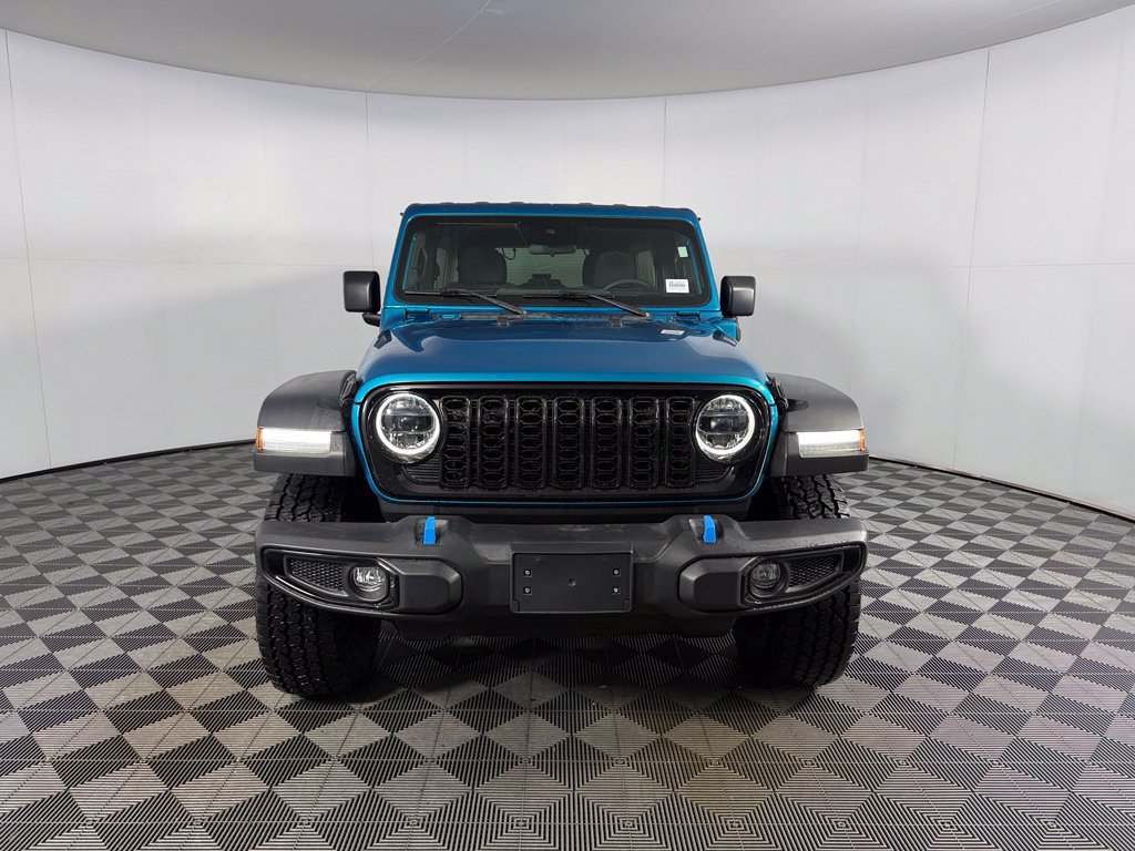 Used 2024 Jeep Wrangler Unlimited AWD/4WD image 3