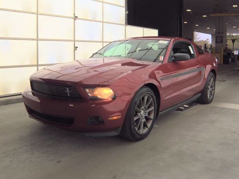 Used 2012 Ford Mustang Premium image 1