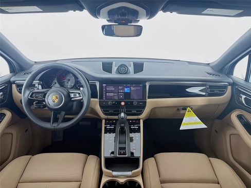 New 2026 Porsche Macan AWD/4WD image 16
