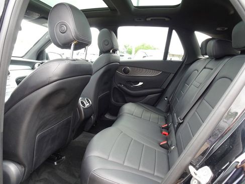 Used 2018 Mercedes-Benz GLC 300 4MATIC image 16