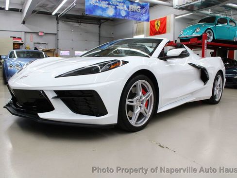 Used 2021 Chevrolet Corvette Stingray Premium Conv w/ Z51 Performance Package image 2
