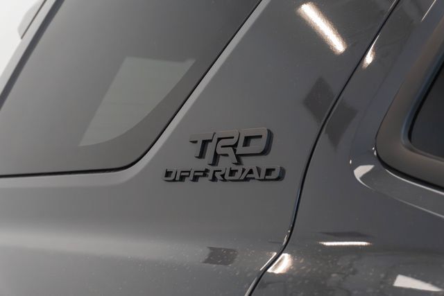 Used 2025 Toyota 4Runner TRD Off-Road Premium AWD/4WD image 12