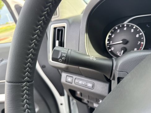 New 2026 Nissan Frontier SV w/ SV Convenience Package AWD/4WD image 24