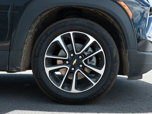Used 2025 Chevrolet TrailBlazer LT FWD image 5