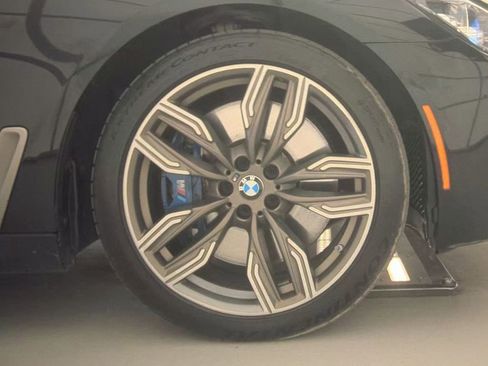 Used 2018 BMW M760i xDrive w/ Luxury Rear Seating Package AWD/4WD image 20