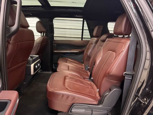 Used 2022 Ford Expedition Max Limited AWD/4WD image 13