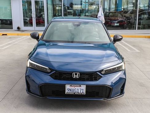 Used 2025 Honda Civic Sport Touring image 2