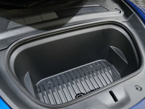 Used 2021 Tesla Model Y Long Range image 48